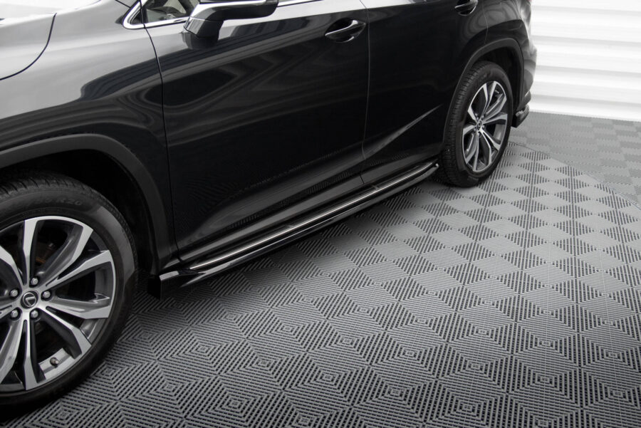 Sideskjørt Lexus RX Mk4 Facelift (wersja z fabrycznymi stopniami progowymi) – bilde 1 av 4