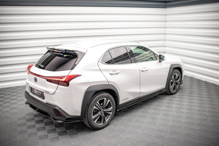 Sideskjørt Lexus UX Mk1 – bilde 2 av 4