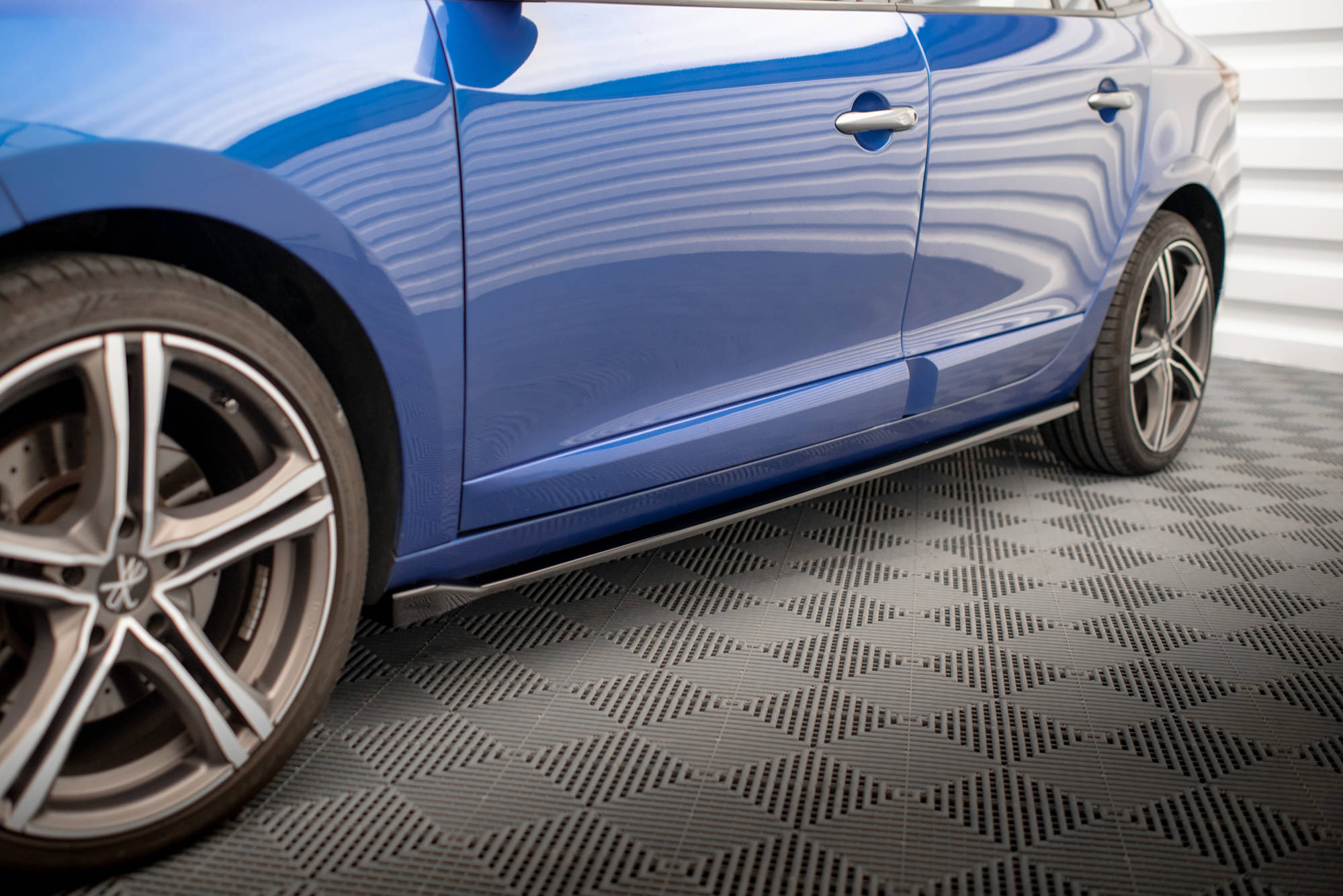 Sideskjørt Renault Megane GT Line Grandtour Mk3 Facelift