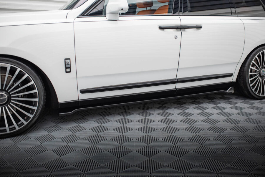 Sideskjørt Rolls Royce Cullinan – bilde 1 av 5