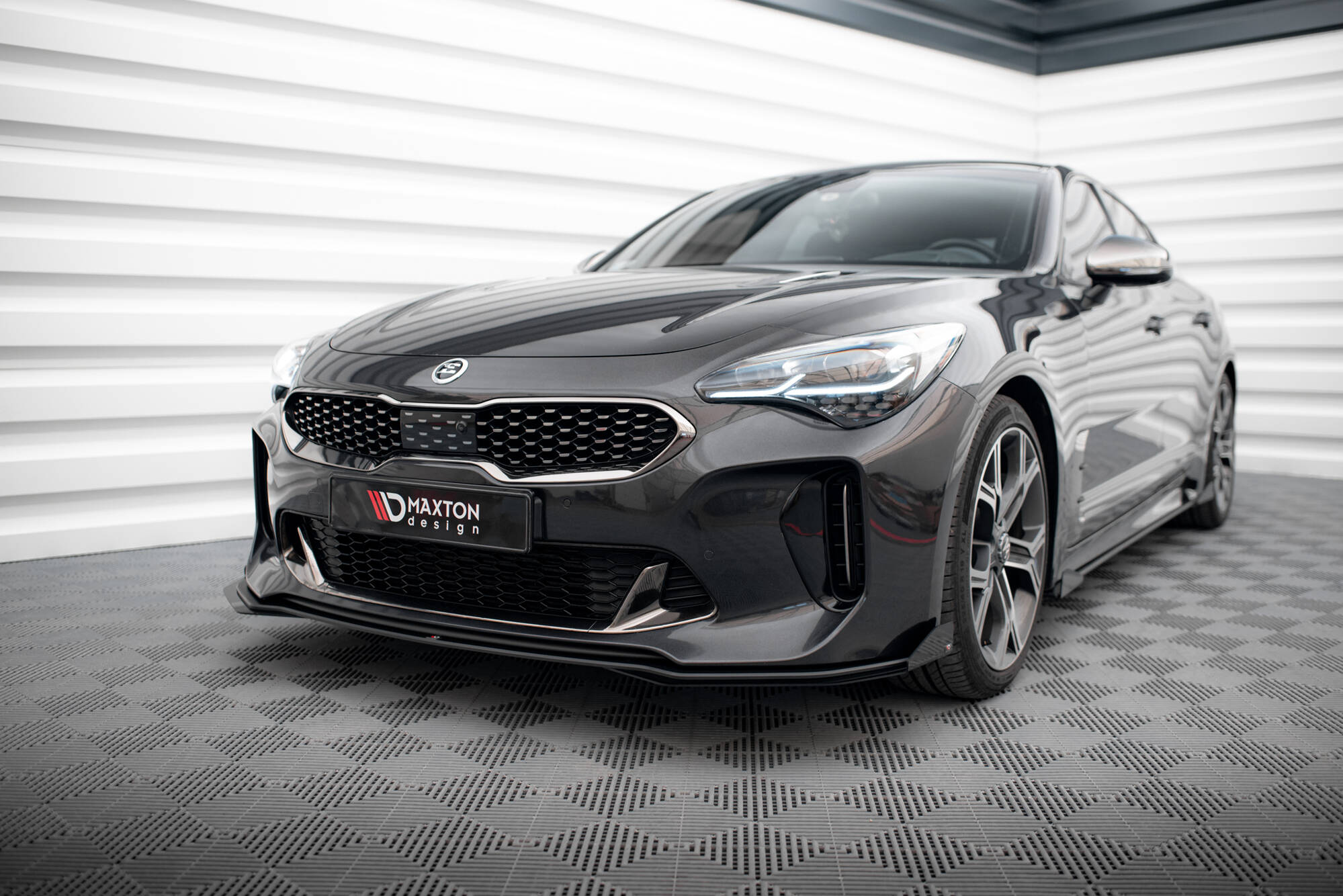 Frontleppe Street Pro Med Flaps Kia Stinger GT / GT-Line / Standard Mk1