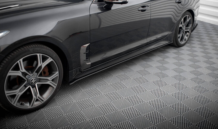 Sideskjørt Street Pro Kia Stinger GT / GT-Line / Standard Mk1 – bilde 1 av 5