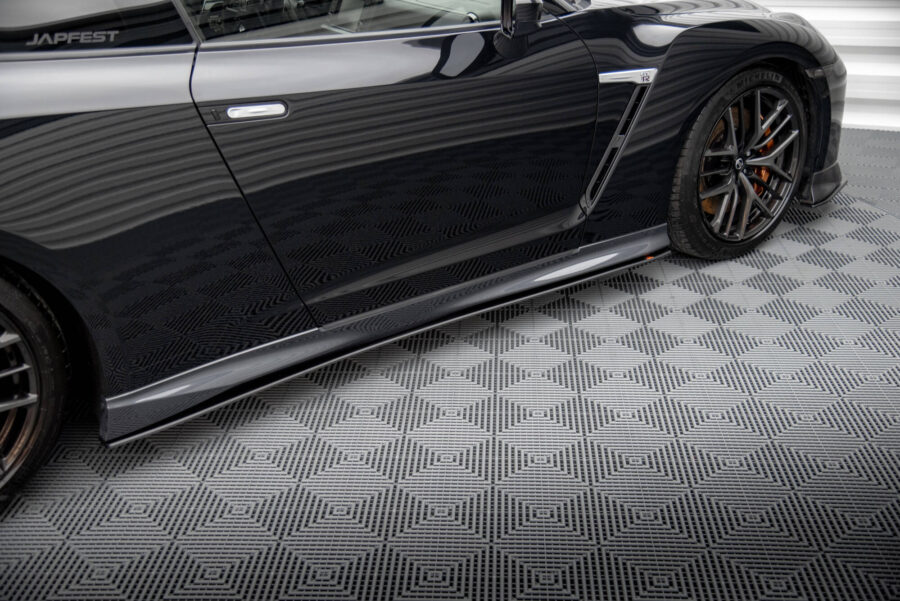 Sideskjørt Street Pro Nissan GTR R35 Facelift – bilde 2 av 5