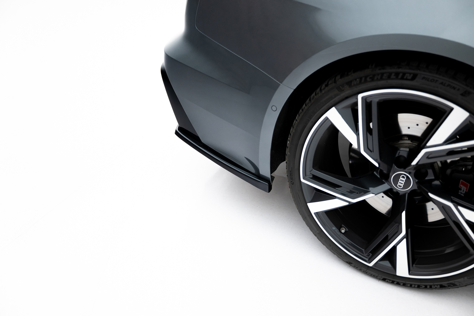 Bakre Flaps V.1 Audi RS6 C8 - Bilde 3