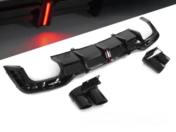 Diffuser Audi A5 F5 19-23 Sport Style S-Line Dobbel Utgang LED Bremselys Blank Svart – bilde 1 av 2